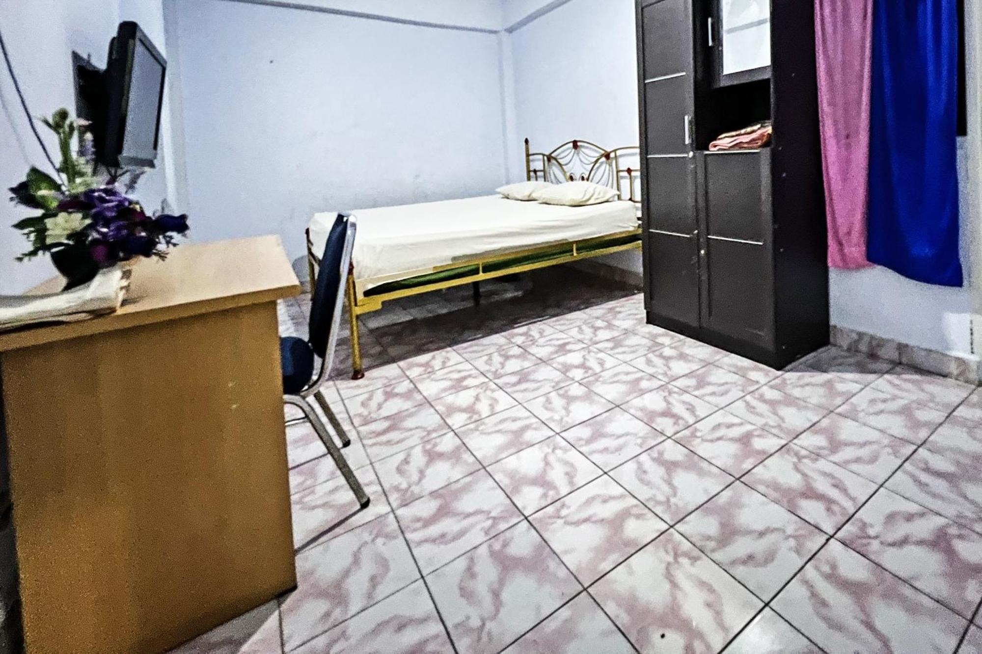 Oyo 91757 Surya Hotelneartaman Anggrek Pkk Watansoppeng Lalabata Екстериор снимка