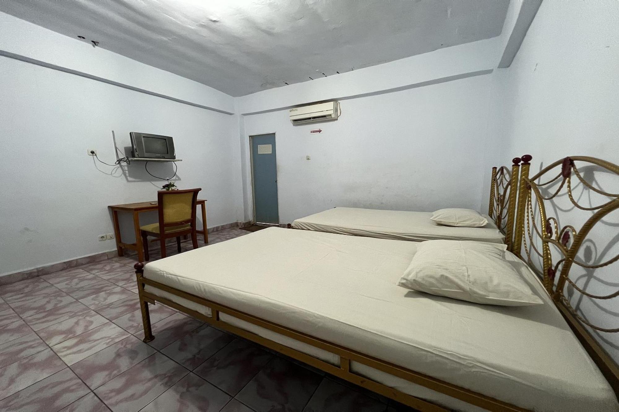 Oyo 91757 Surya Hotelneartaman Anggrek Pkk Watansoppeng Lalabata Екстериор снимка